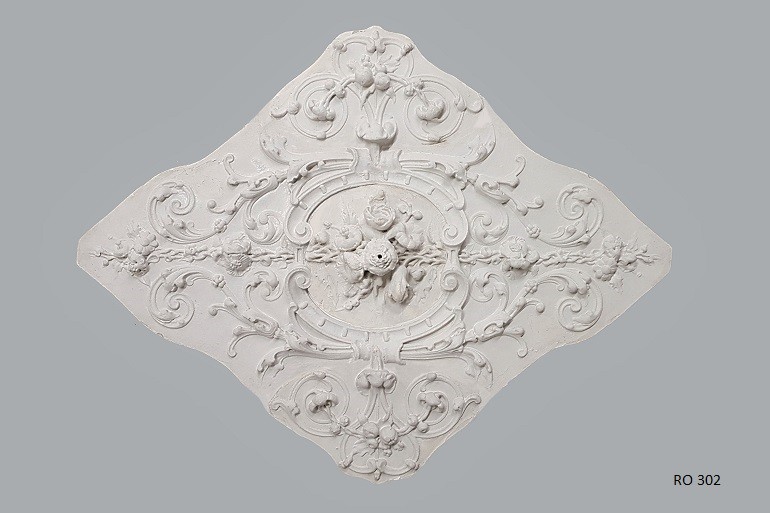 Groot barok gipsrozet, 130 × 100 cm, 5 delen, inleg, nr.: RO 302.